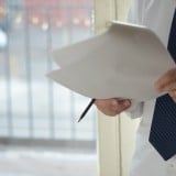 男性 仕事 会議