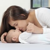 ママ 歯磨き 赤ちゃん3か月 やりかた