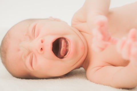 赤ちゃん 泣く 嫌がる 新生児