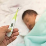 赤ちゃん 新生児 体温計