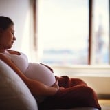 妊婦 妊娠後期 ソファー リラックス