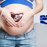 妊婦 妊娠後期 エコー写真 お腹 ハート