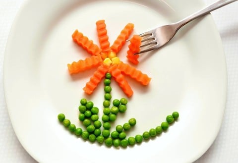 食事 健康 食材 食器 花 フォーク