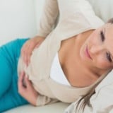 女性 腹痛 生理痛