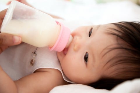 授乳 ミルク