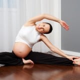 妊婦 マタニティヨガ
