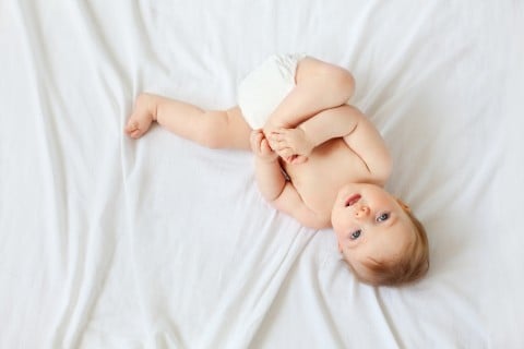 赤ちゃん 寝返り 仰向け 乳児 乳幼児