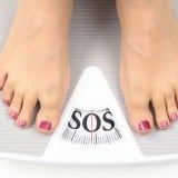 ダイエット 体重計 SOS 女性