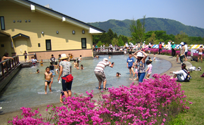 要出典 あいかわ公園 じゃぶじゃぶ池
