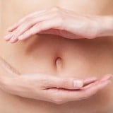 女性 お腹 腹部