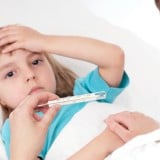 熱 子供 体温計 発熱 風邪 体調不良