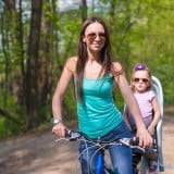 ママ 自転車 子供乗せ