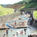 要出典 じゃぶじゃぶ池 大狩山砂防ダム公園(広島県/ウォータースライダー/じゃぶじゃぶ池)