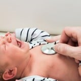 新生児 病院 診察 検査 医師