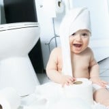 赤ちゃん トイレ トイレットペーパー いたずら トイレトレーニング