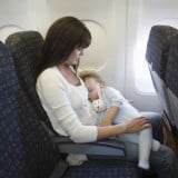 飛行機 ママ 新生児 赤ちゃん