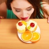 女性 食欲 スイーツ