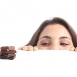 女性 チョコレート 甘い