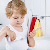 子供 はみがき 歯ブラシ