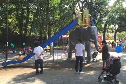 飛鳥山公園 すべり台 滑り台 子供