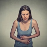 女性 お腹 腹痛 子宮 痛み