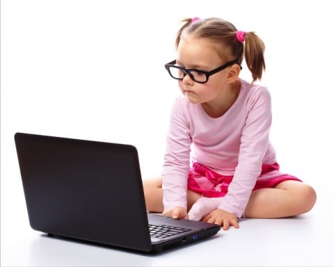 勉強 女の子 パソコン メガネ