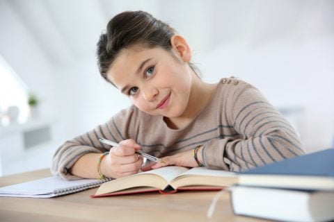 8歳の女の子が喜ぶプレゼントは 先輩ママが選ぶ人気21選 こそだてハック