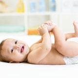 男の子 赤ちゃん おむつ