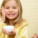 子供 女の子 保湿 クリーム 乾燥 湿疹 肌荒れ