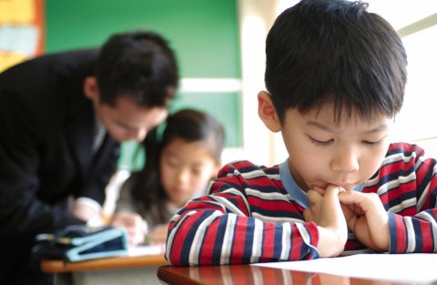 日本人 小学校 授業 勉強