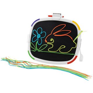 要出典 4歳の誕生日 ひもでお絵かき!フィロ タブレット