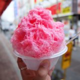 赤 白 混じる かき氷