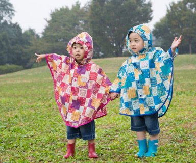 要出典 雨の日 ベビーカー 赤ちゃん おでかけ スタンプル バンダナパッチワーク レインポンチョ ベビー キッズ