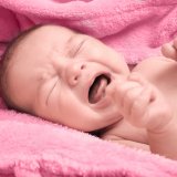 赤ちゃん 新生児 泣く