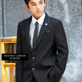 要出典 卒業式 男の子 スーツ ミチコロンドンコシノ サテントリミングジャケットスーツ ゆったりサイズあり 4点セット