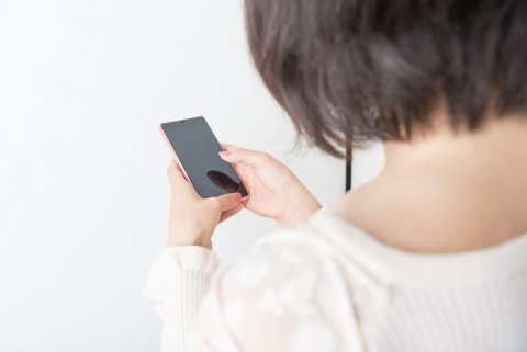 スマホ 女性