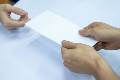 封筒 手渡し