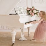 ピアノ 発表会 女の子 演奏 ドレス