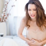 腹痛 女性