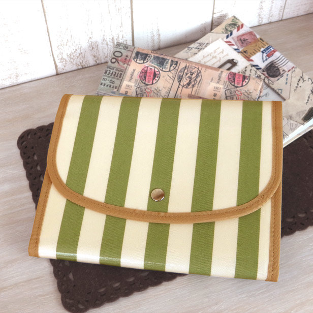 母子手帳ケースの2人用 双子や兄弟で使えるアイテム10選 こそだてハック