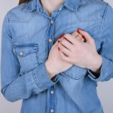 胸 痛み 悩み 女性