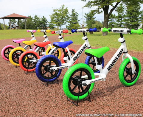 要出典 ペダルなし自転車 グラフィス 幼児用 ペダルなし自転車