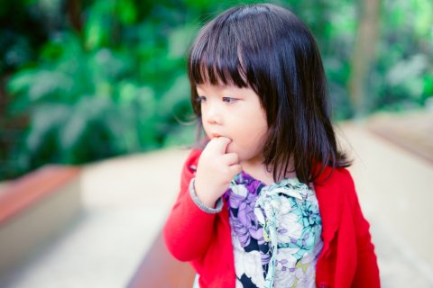ポリオ 指しゃぶり 子供 日本人