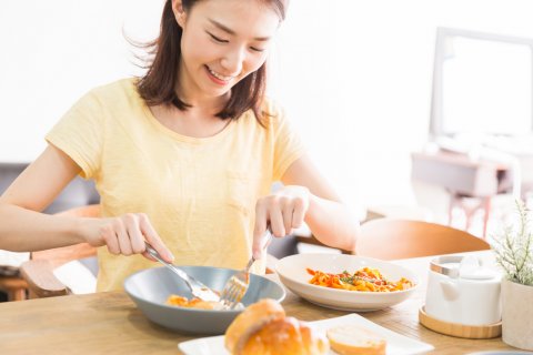 産後ダイエット 食事 女性 日本人