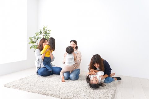 子育てサロン ママ友 日本人