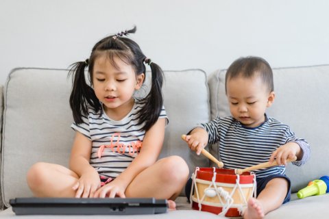 リトミック 楽器 音楽 子供 日本人