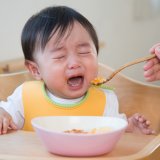 離乳食 泣く 赤ちゃん 日本人
