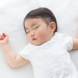 赤ちゃん 寝る 日本人