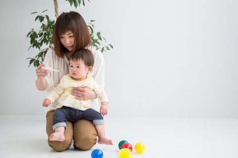熱 子供 日本人 親子