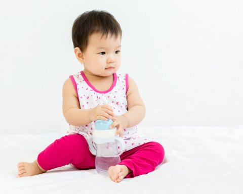 赤ちゃん 日本人 水分補給